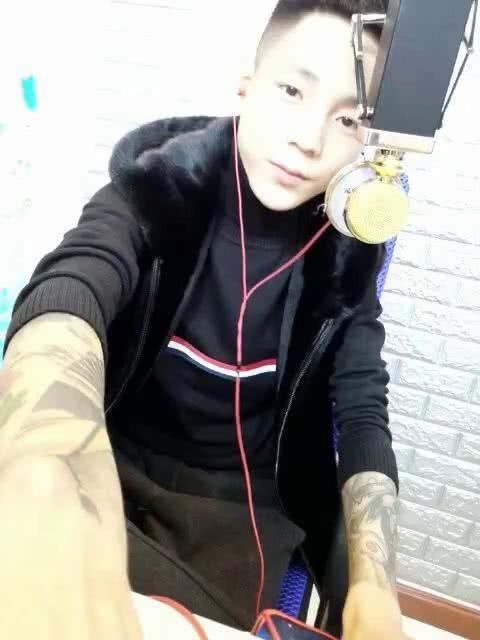 快手高迪被二驴气到住院,只因秒榜失败,如今住