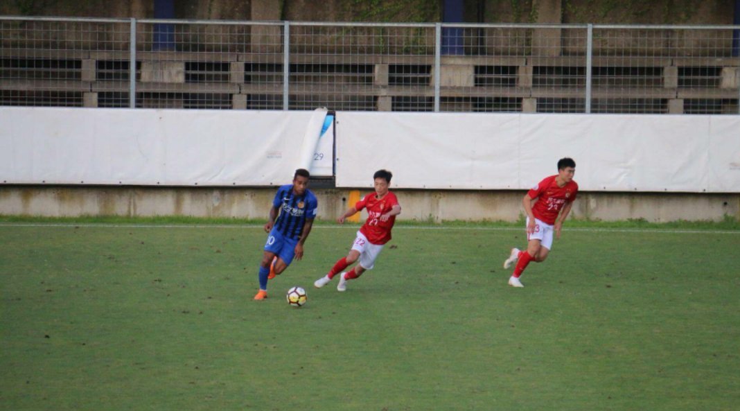 热身赛广州恒大4:0江苏苏宁,黄博文与郜林各进