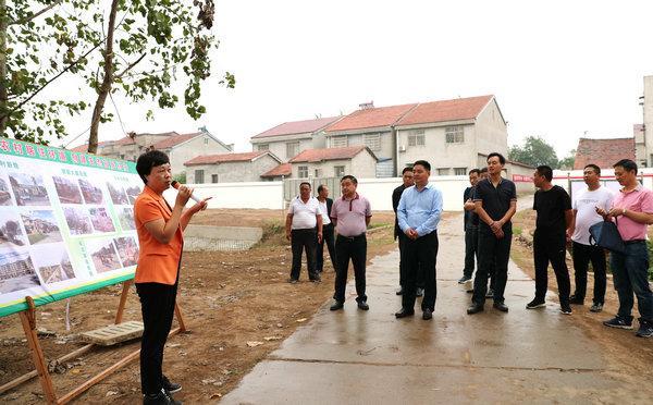 洪湖魅力秀:乡村振兴百日竞赛集中拉练 书记市长带队找茬 洪湖魅力秀:乡村振兴百日竞赛集中拉练 书记市长带队找茬
