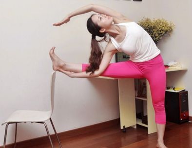 办公室可以练瑜伽瘦腿吗?办公室怎么做瘦腿瑜