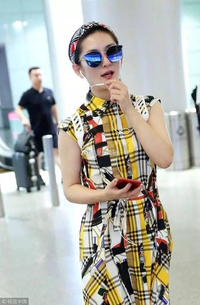 何老师是第二个拿到微博粉丝过亿的人,那第一