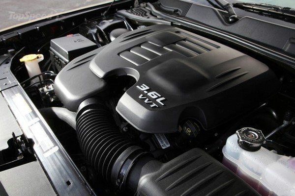 17款道奇地狱猫6.2LV8天津港口现车报价