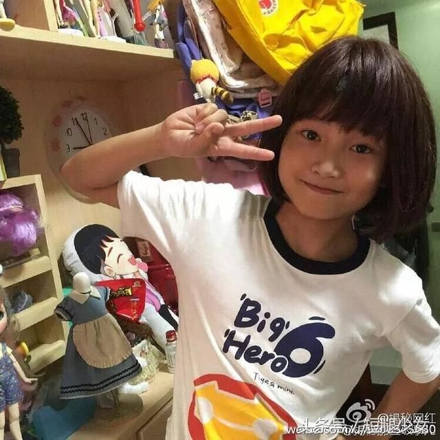 网红林小宅三个姐姐一个弟弟都好美,不得不赞