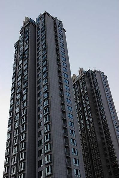 难怪有钱人都不买高楼层的房子,听售楼经理一说,幸好早点知道了