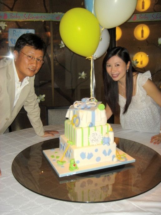 杨宝玲的第一段婚姻是和圈内老公陈容森低调而且保密进行的,被踢曝时