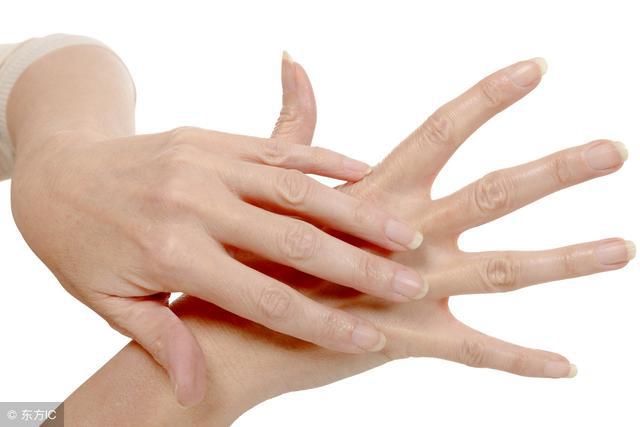 醋泡蒜治灰指甲?加上1个小方法,杀菌长出新指