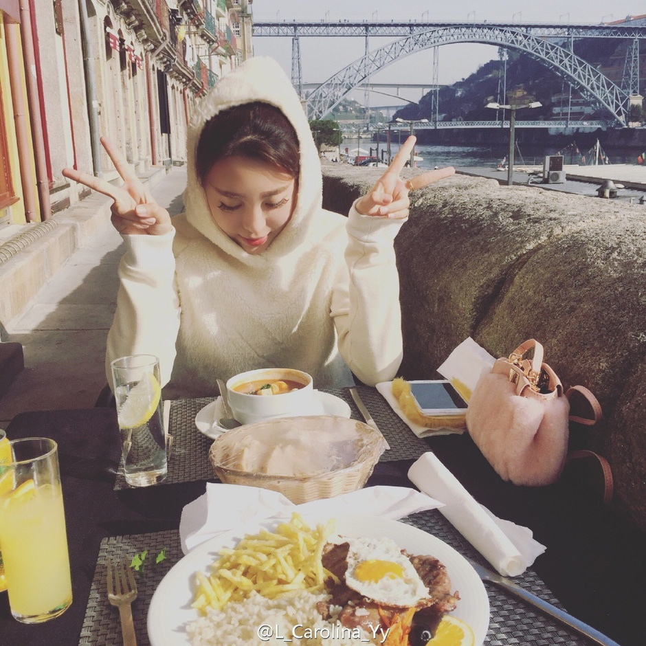 恒大新援李源一女友曝光