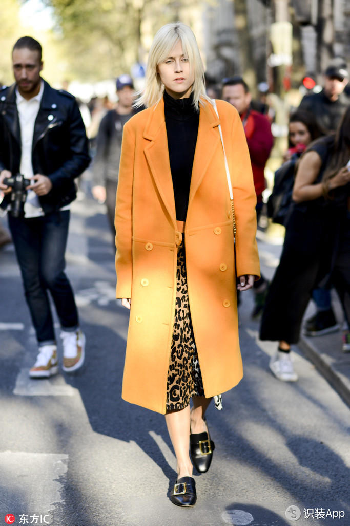 据说今年秋冬流行柑橘色 美不美你自己看!