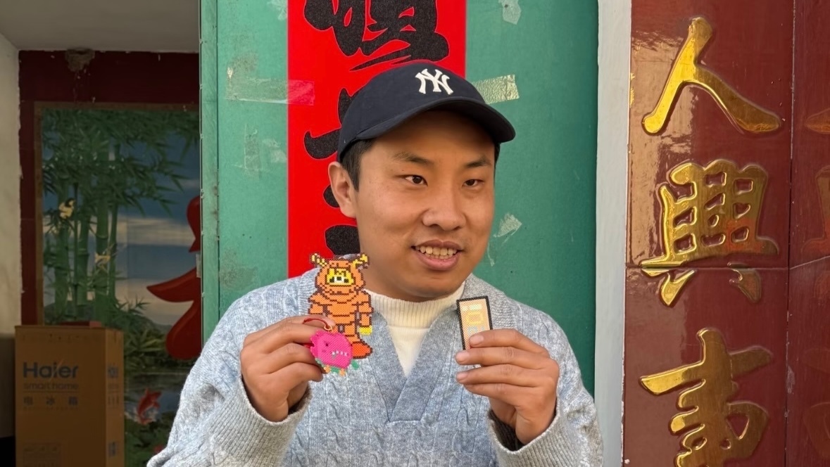 徐志胜回山东老家过年忙成“接客松”