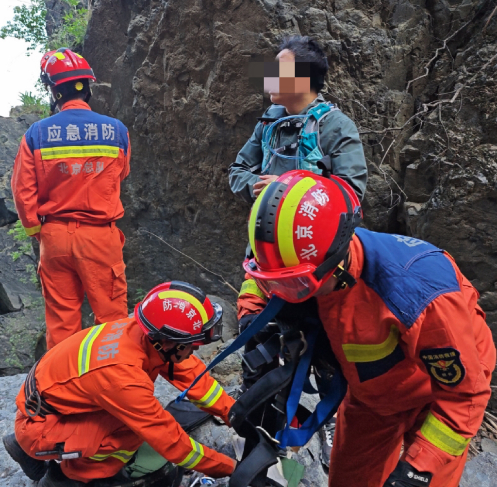 海淀消防48小时连续完成两起山岳救援行动专业处置彰显应急能力