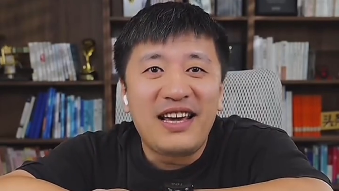 张雪峰多平台解封恢复直播，首次直播超4万人在线