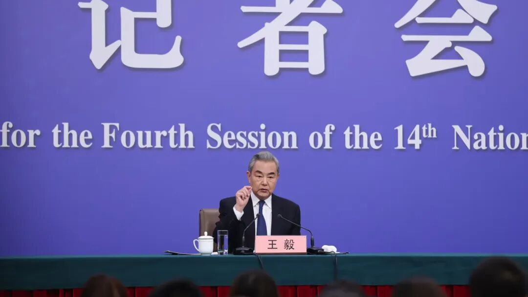 王毅回应中东局势:“仁义不施而攻守之势异也” 王毅回应中东局势:“仁义不施而攻守之势异也”