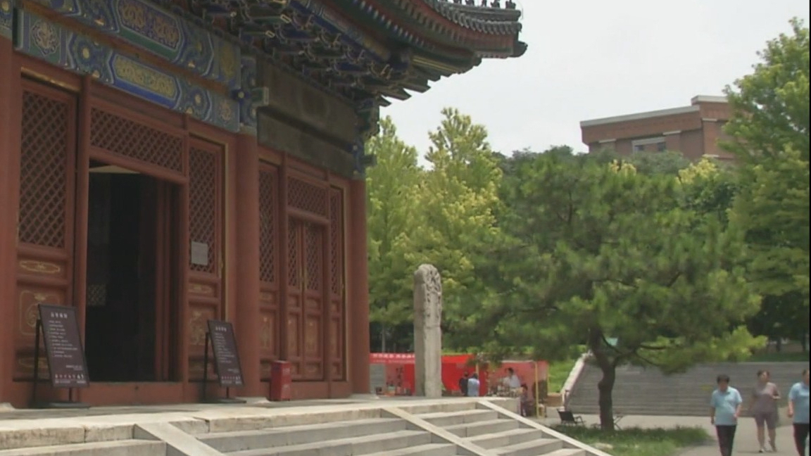 在金融街遇见700年都城隍庙
