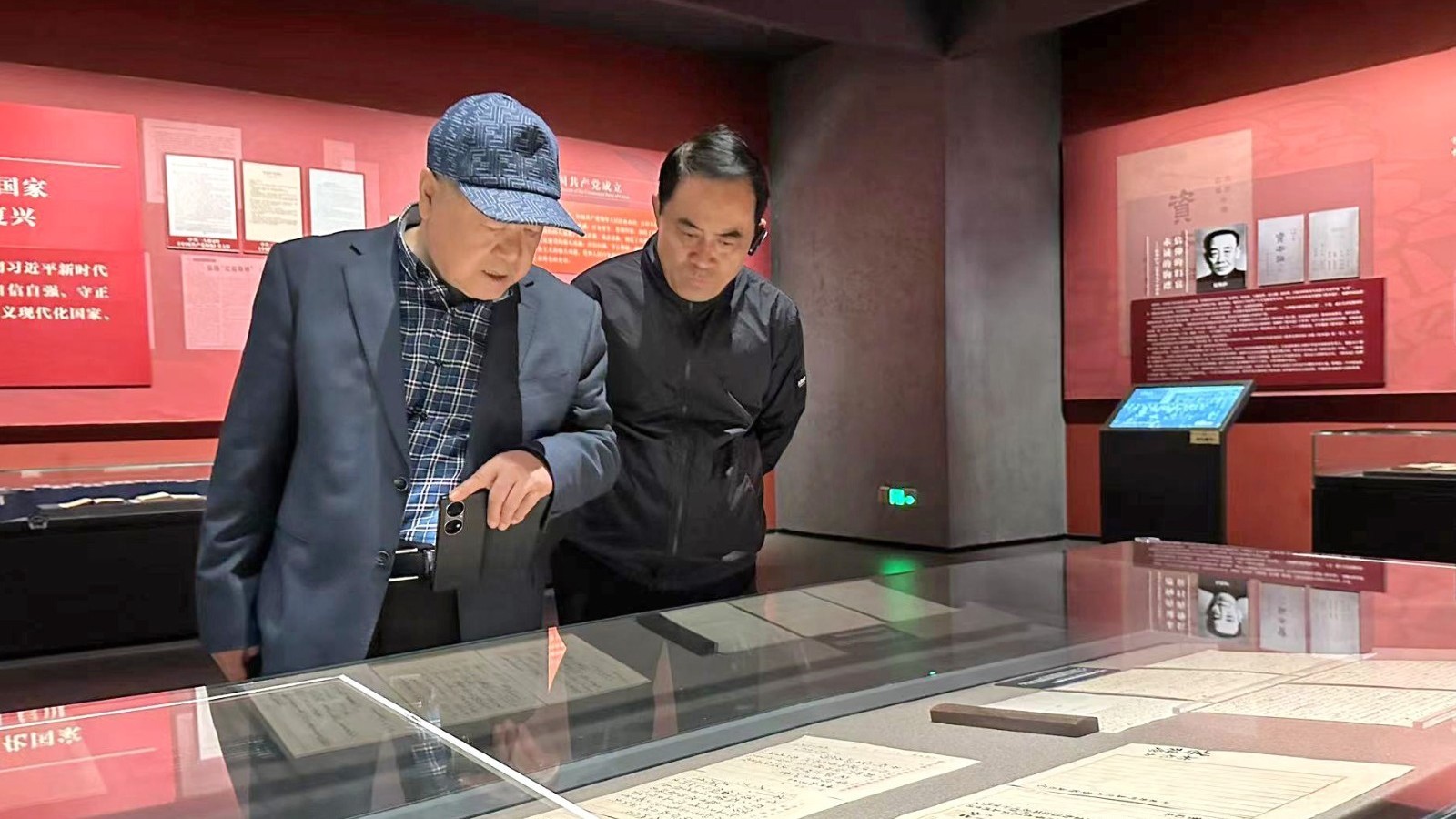 莫言：考古如拜祖 读书即交心