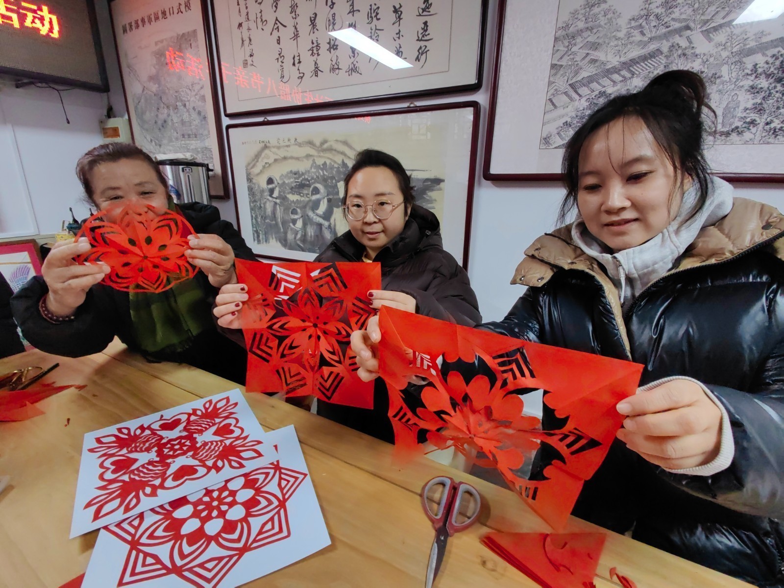 腊八寻民俗 粥香伴福来——模式口村社区开展腊八主题活动 腊八寻民俗 粥香伴福来——模式口村社区开展腊八主题活动