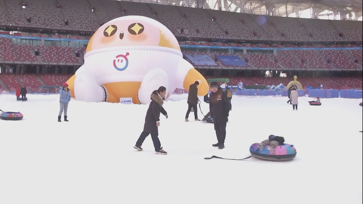 第十四届鸟巢欢乐冰雪季开启 第十四届鸟巢欢乐冰雪季开启