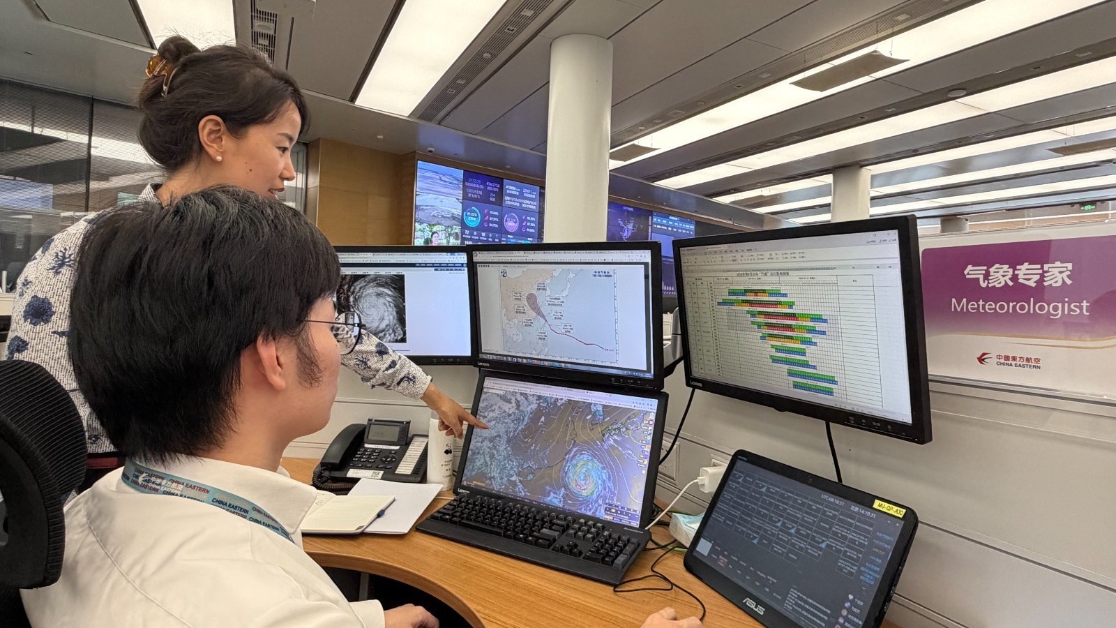 台风“巴威”来袭  东航全力做好各项应对工作