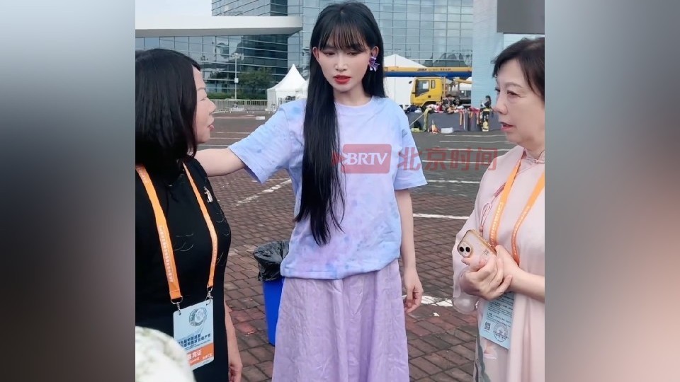 被李子柒的植物染紫色长裙美翻