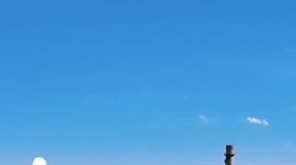 北京周日局部阵雨 阵风最高达7级。