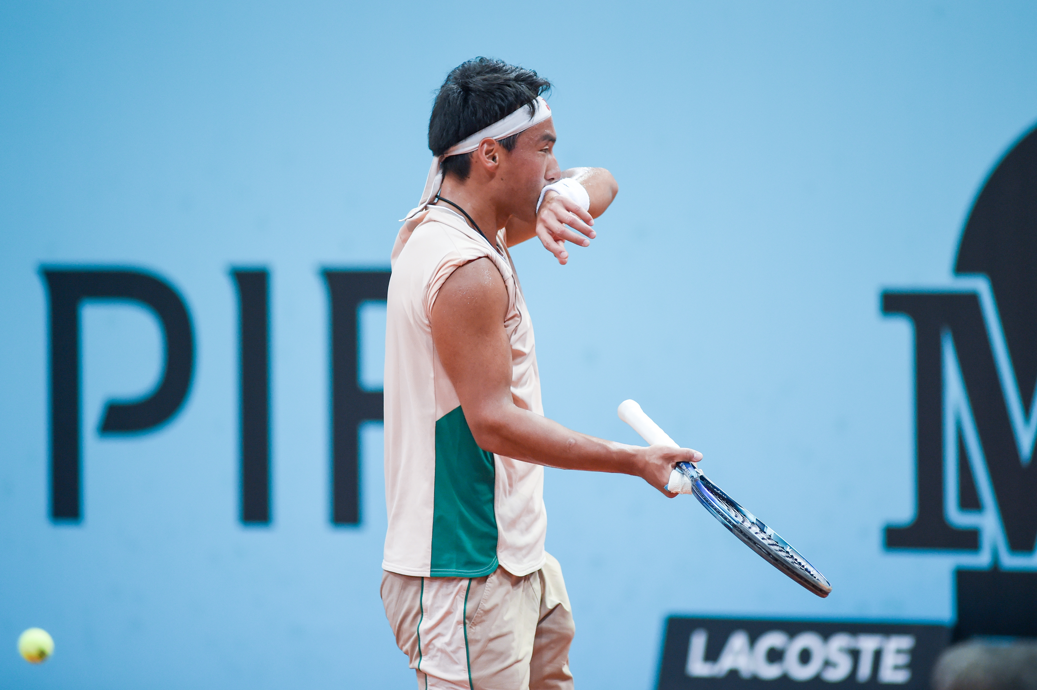 马德里网球公开赛布云朝克特首轮出局 马德里网球公开赛布云朝克特首轮出局