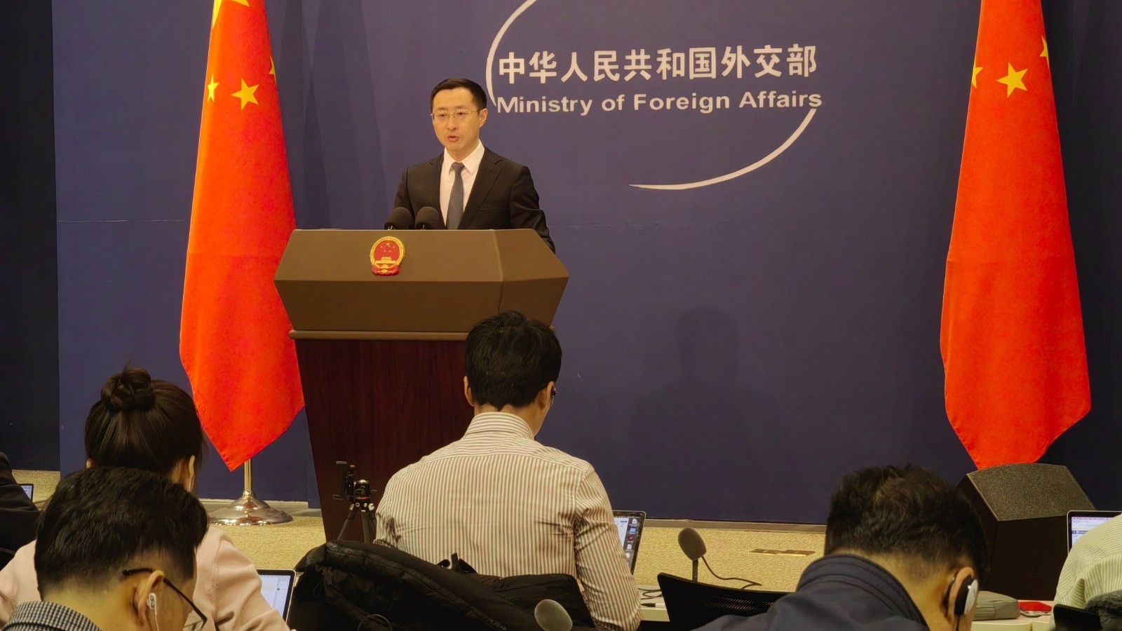 中方强烈不满!美方再次威胁对中国输美产品加征关税 中方强烈不满!美方再次威胁对中国输美产品加征关税