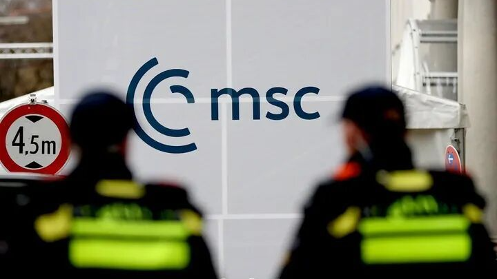 慕安会上，他直言：美国倒退百年！