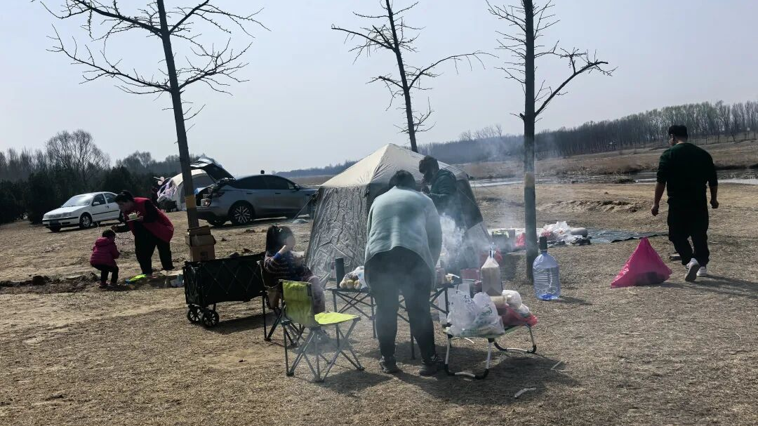 北京小清河、刺猬河、大石河沿线，即日起严查露天烧烤、破坏绿地