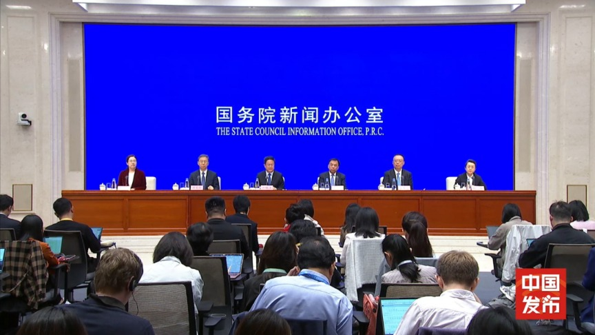 罕见！“一正四副”领导，集体出席