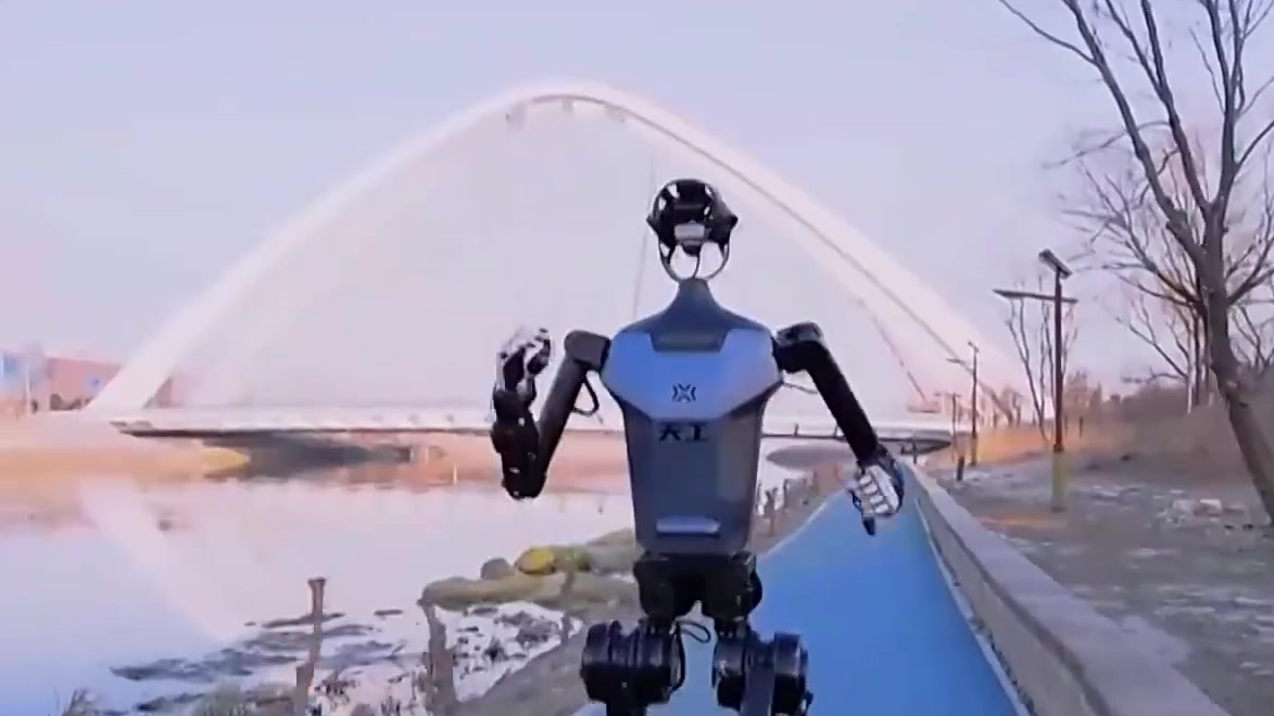 “天工”“小巨人”备战中 人形机器人半马最新剧透→ “天工”“小巨人”备战中 人形机器人半马最新剧透→