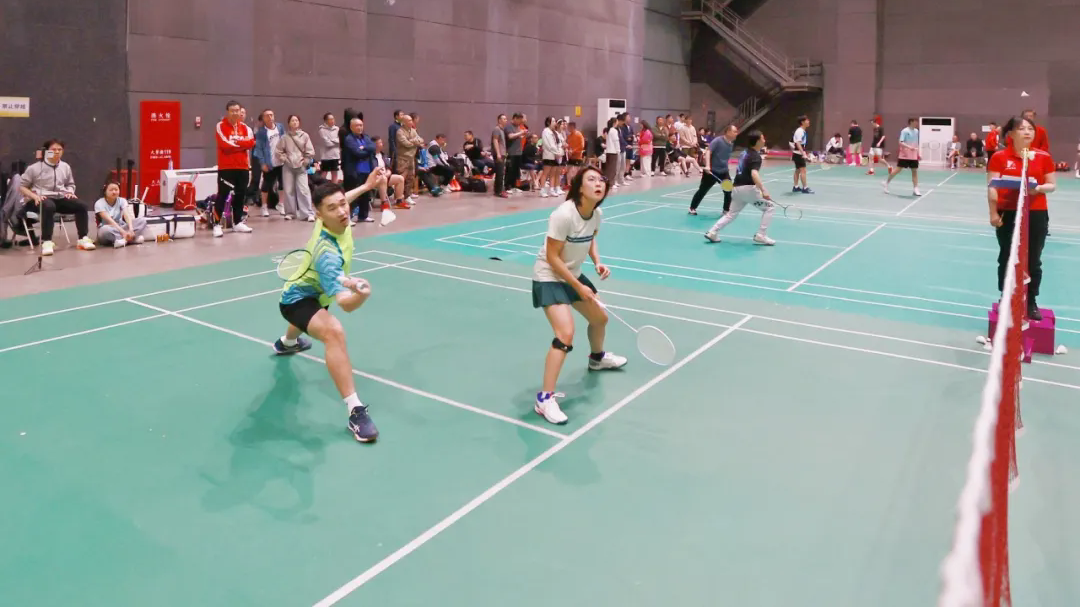 全民挥拍争锋竞霸,2025年第九届市民羽毛球公开赛热血启幕 全民挥拍争锋竞霸,2025年第九届市民羽毛球公开赛热血启幕