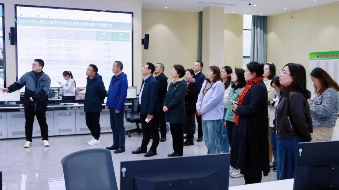 北京二十中千名学生研学踩线团在十堰顺利完成实地踏勘 北京二十中千名学生研学踩线团在十堰顺利完成实地踏勘