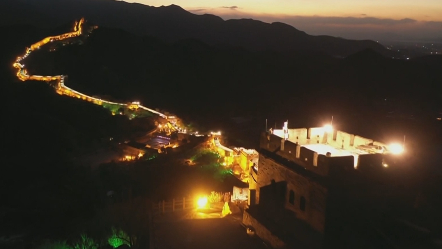 八达岭夜长城4月30日升级开放