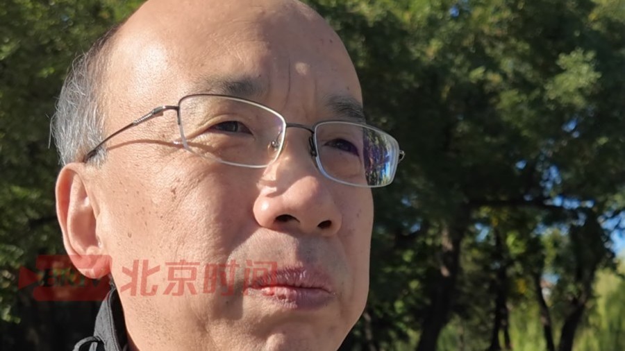 清华大学95级毕业生回校悼念杨振宁先生