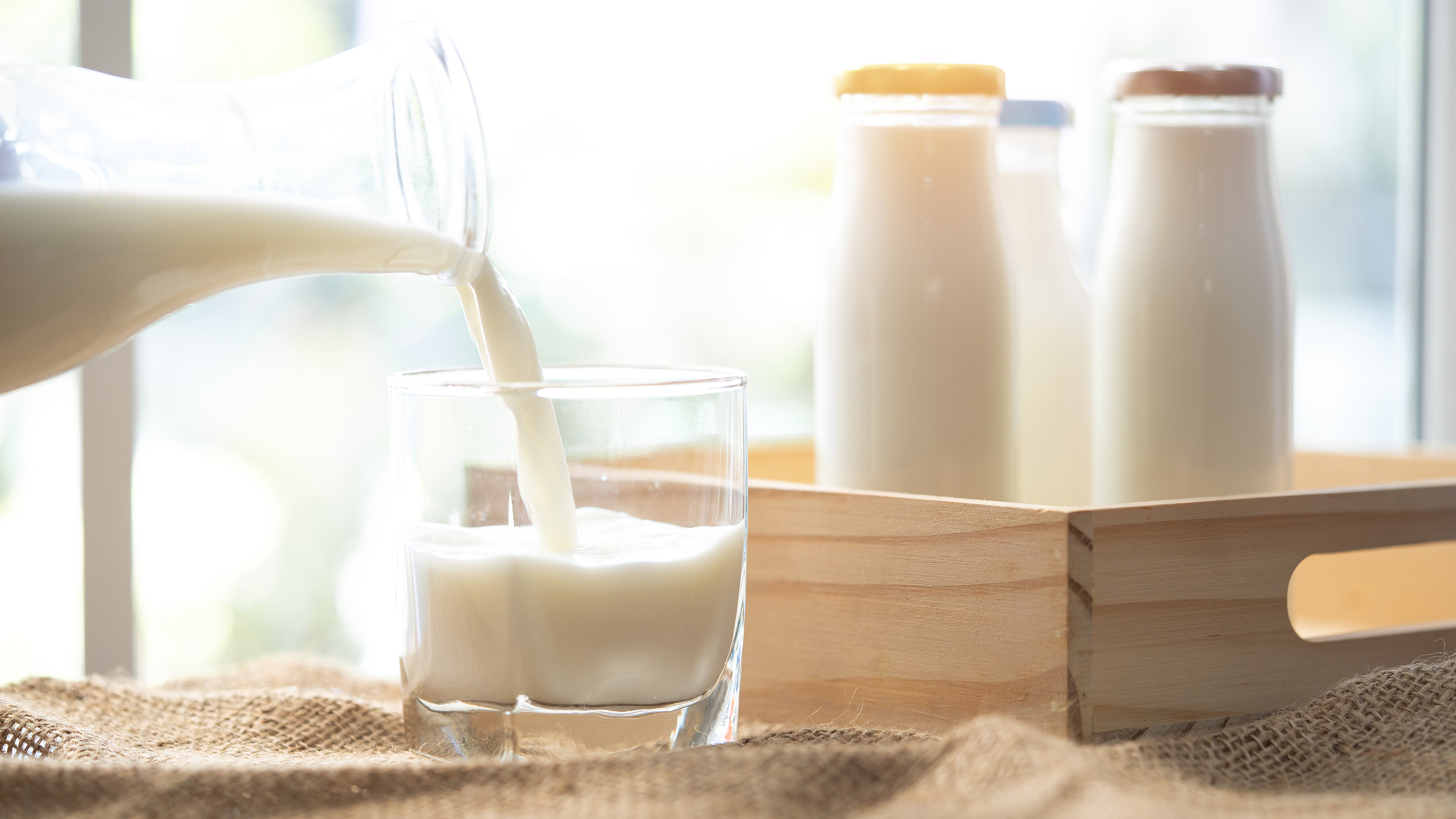 科普丨脱脂奶比全脂奶更健康? 科普丨脱脂奶比全脂奶更健康?