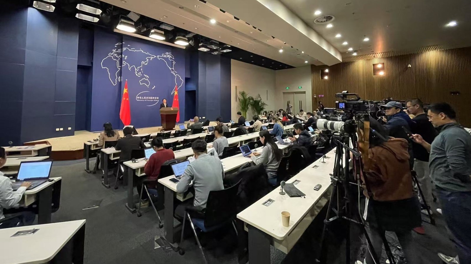 中方何时对伊拉克免签？外交部回应