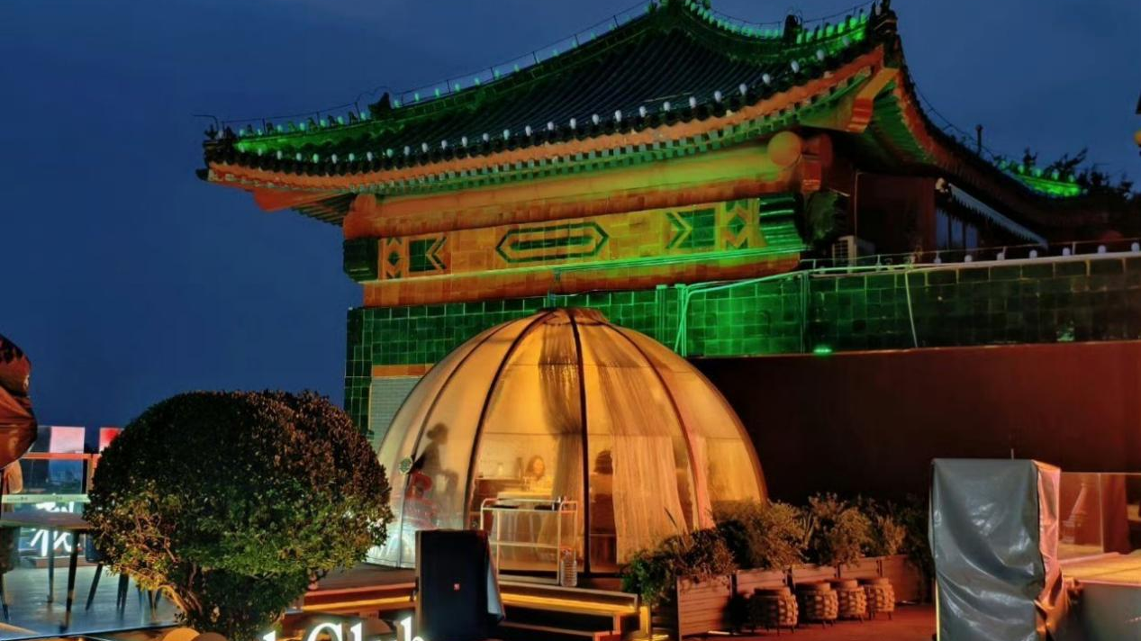 别只逛景点了！换个角度看北京，这些露台解锁京城绝美新视角