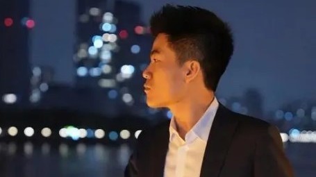 东方甄选：董宇辉离职！本人回应：独自驶向辽阔海面