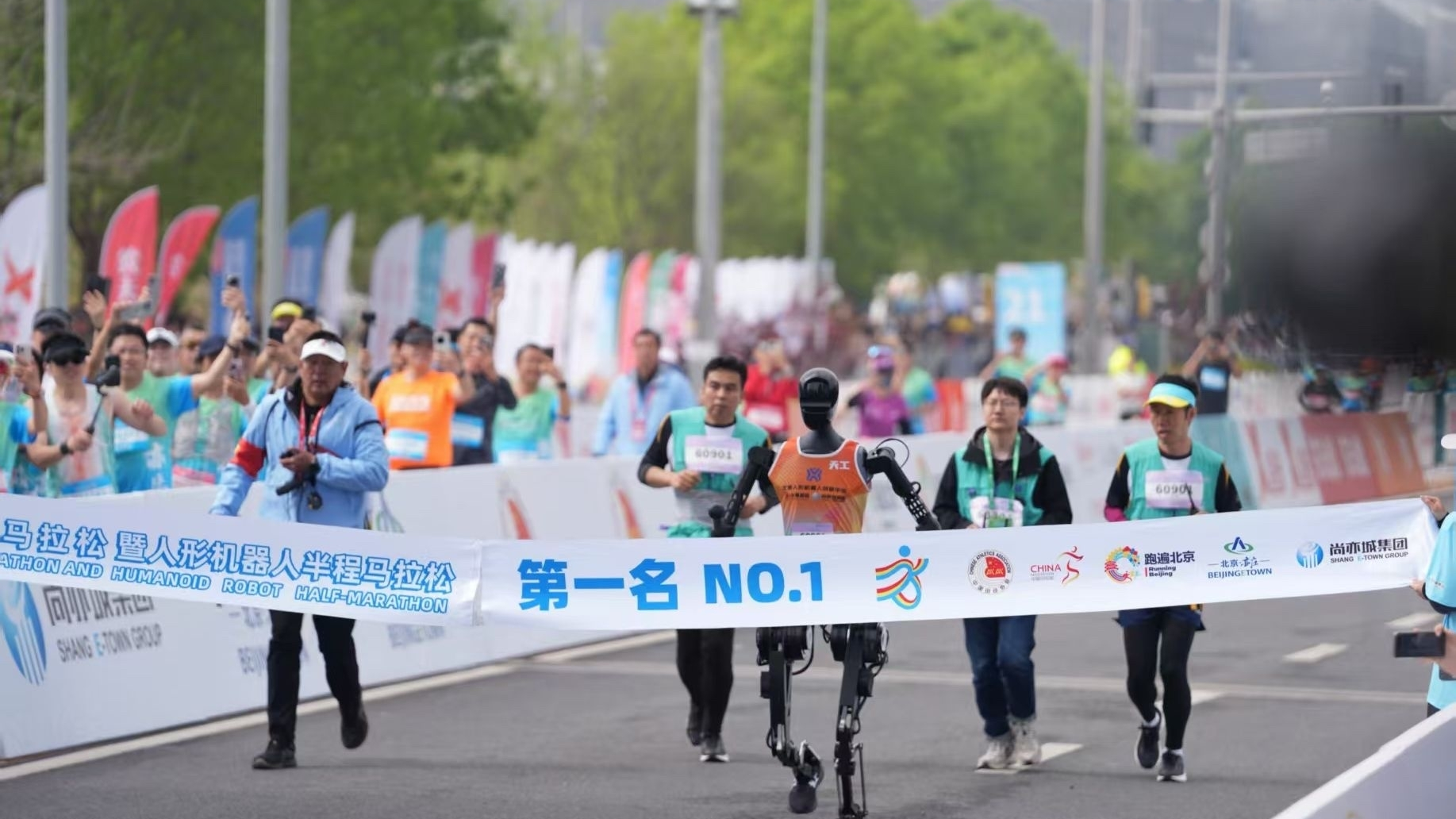 总书记新年北京亦庄考察,一场“含科量”拉满的现场交流 总书记新年北京亦庄考察,一场“含科量”拉满的现场交流