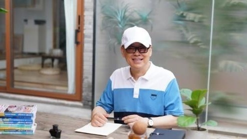 郑渊洁停更所有社媒,称自己写不过AI:AI写得真好,杀了我也写不出 郑渊洁停更所有社媒,称自己写不过AI:AI写得真好,杀了我也写不出