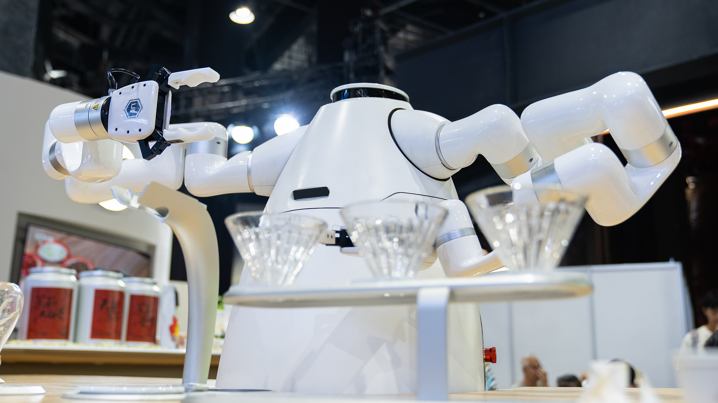 从海底光缆到医疗设备 这些“中国制造”正改变你我生活