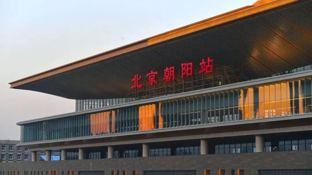 周五雷雨大风扬沙 节前工作日早晚高峰交通压力大 建议错峰出行