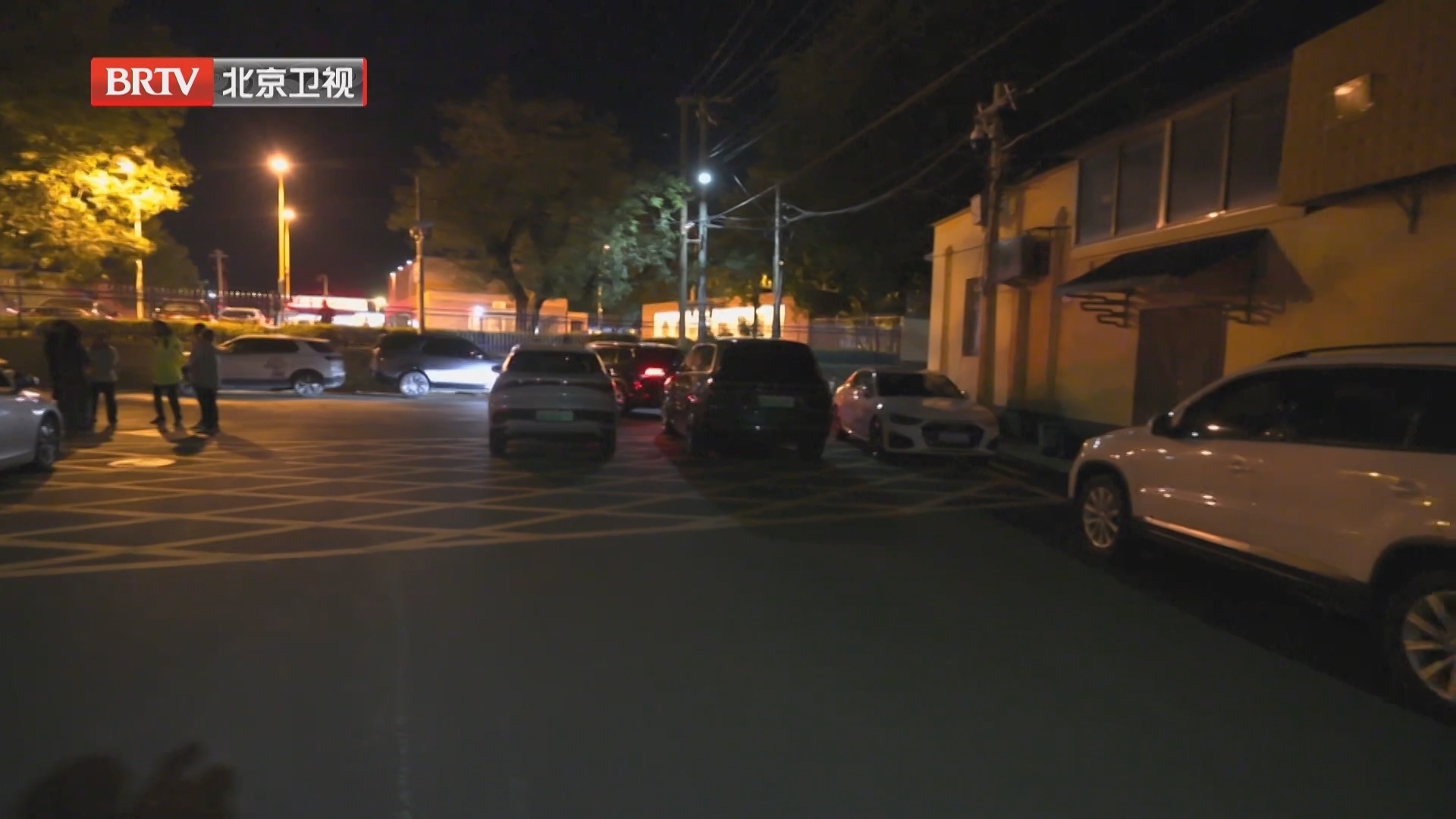 《向前一步》20251113牛栏山一中交通减负进行时 《向前一步》20251113牛栏山一中交通减负进行时