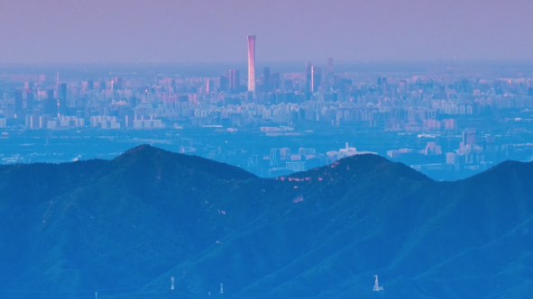 从百米“不见”到同框“可见”,长城摄影师见证北京天空颜色之变 从百米“不见”到同框“可见”,长城摄影师见证北京天空颜色之变