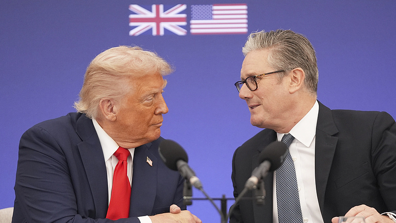 斯塔默和特朗普通话 讨论乌克兰局势