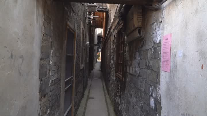 扬州供电:抢修文物老宅线路 守护古城用电安全 扬州供电:抢修文物老宅线路 守护古城用电安全