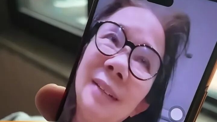 京锐评|张雪拉黑的不是母亲,而是那些伸向母亲的流量黑手 京锐评|张雪拉黑的不是母亲,而是那些伸向母亲的流量黑手