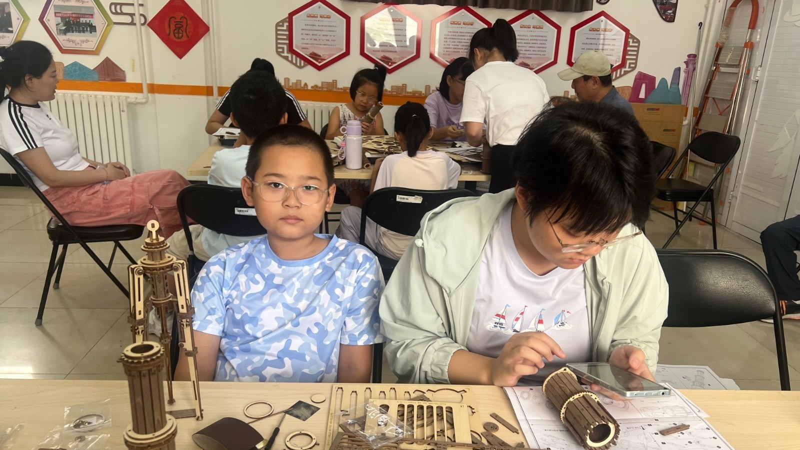 祁家豁子社区的孩子们玩转科技,DIY天文望远镜也太酷了! 祁家豁子社区的孩子们玩转科技,DIY天文望远镜也太酷了!