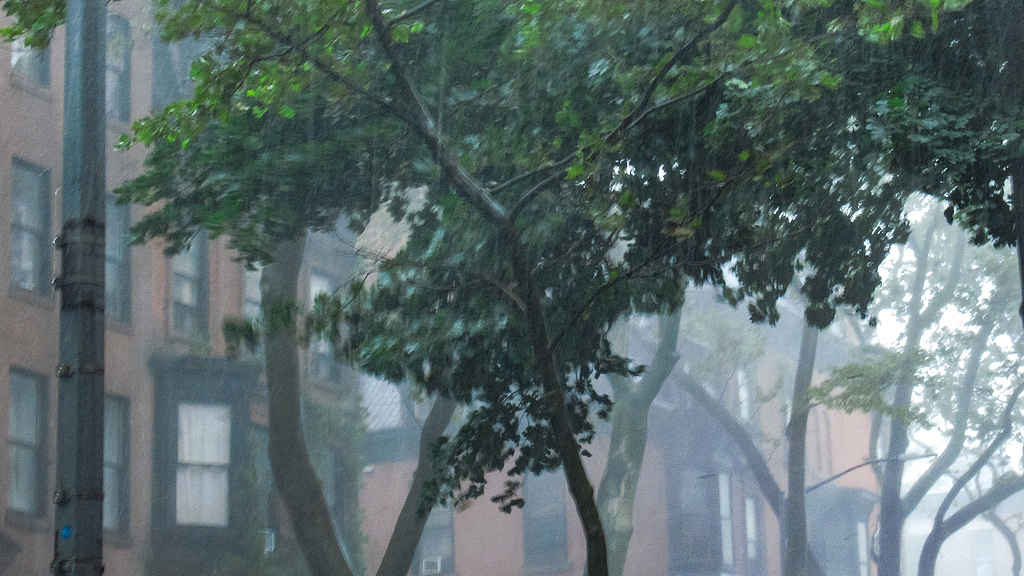 预警发布!北京西南部等地部分地区将有10级以上雷暴大风 预警发布!北京西南部等地部分地区将有10级以上雷暴大风