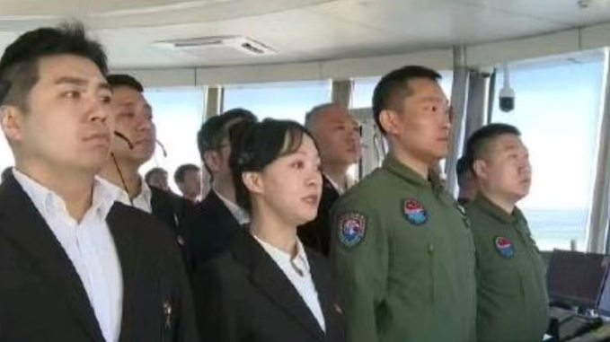 泪目!迎烈士回国,塔台对话太戳了 泪目!迎烈士回国,塔台对话太戳了