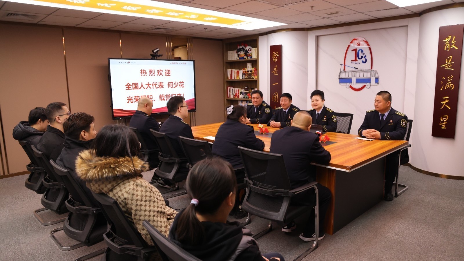 履职归来|何少花第一时间传递“两会”温度 履职归来|何少花第一时间传递“两会”温度